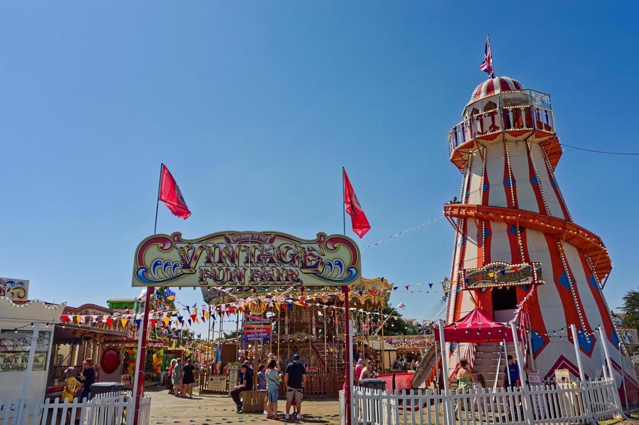 Superb Caravan At Seawick Holiday Park, Sleeps 8 Ref 27202Sw Clacton-on-Sea Luaran gambar